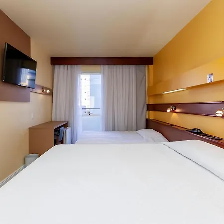 Tri Hotel Bento Gonçalves Exterior foto